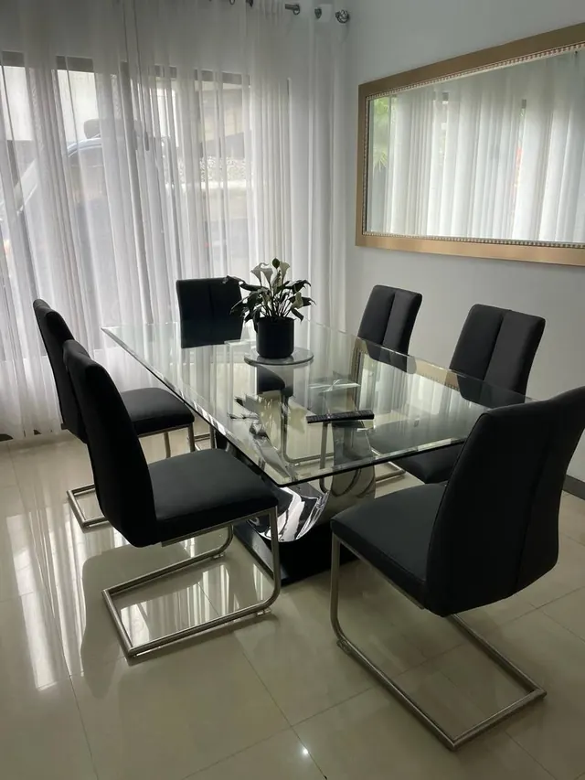 Sillas de comedor en negro